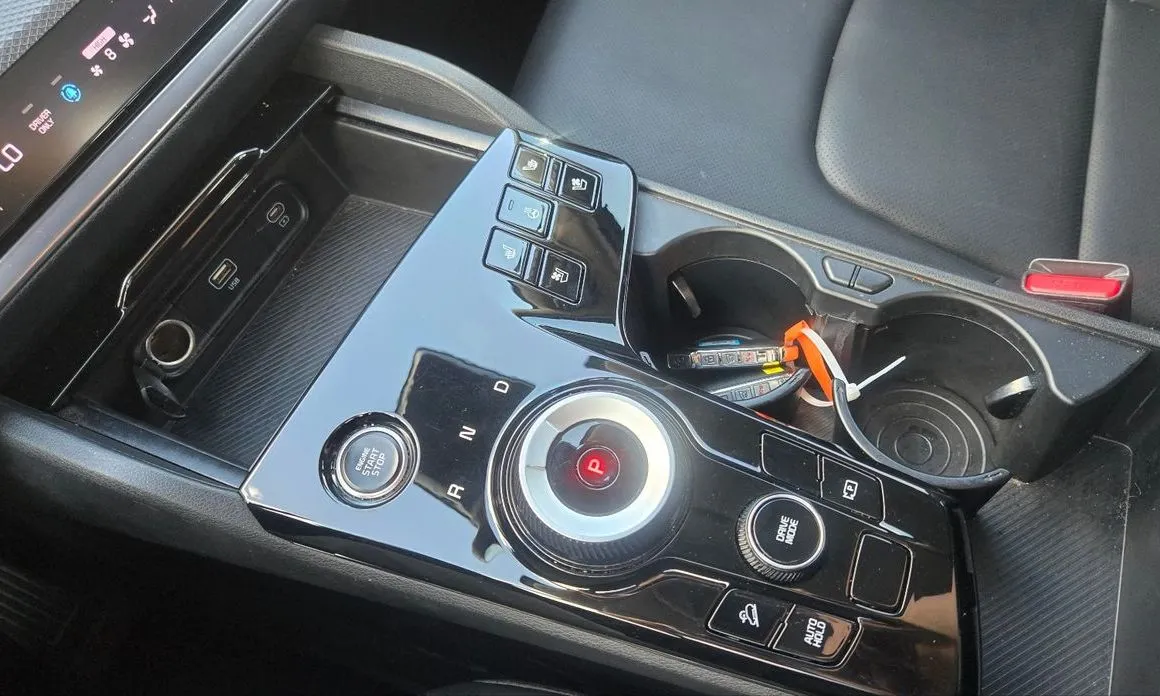 Kia Sportage — фото 8