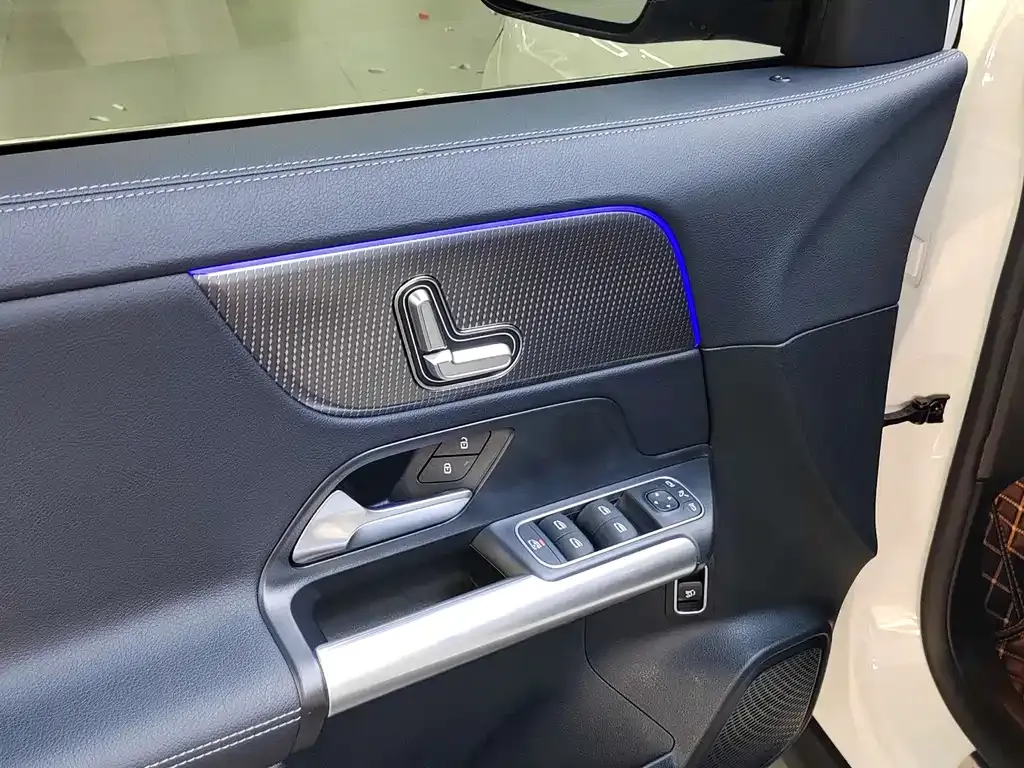 Mercedes-Benz GLA — фото 10