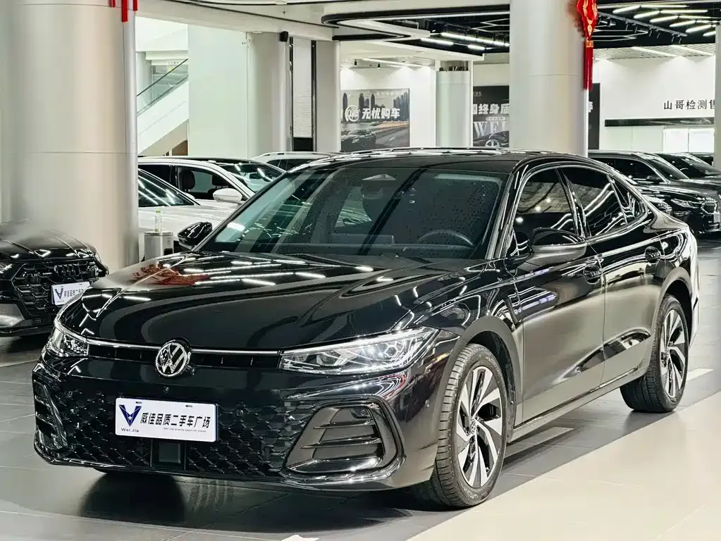 Volkswagen Passat — фото 1