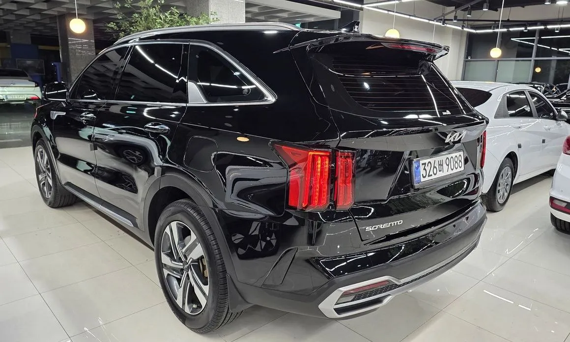 Kia Sorento — фото 8