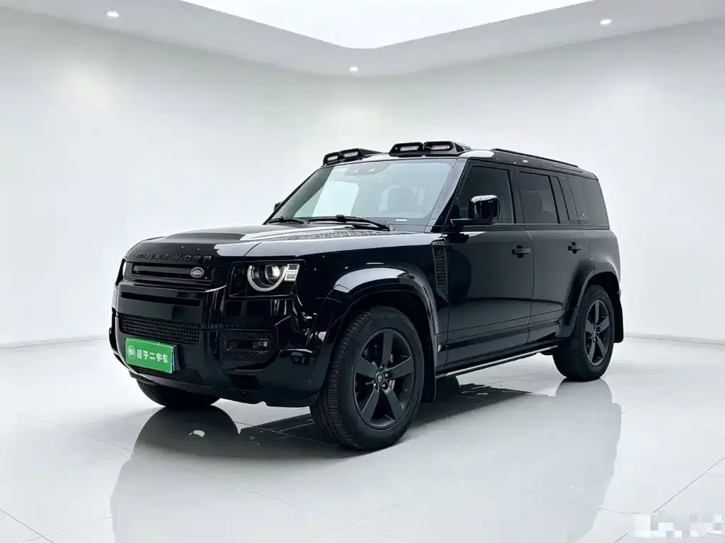 Land Rover Defender — фото 1