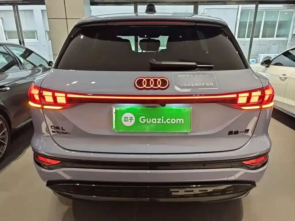 Audi Q6L e-tron — фото 5