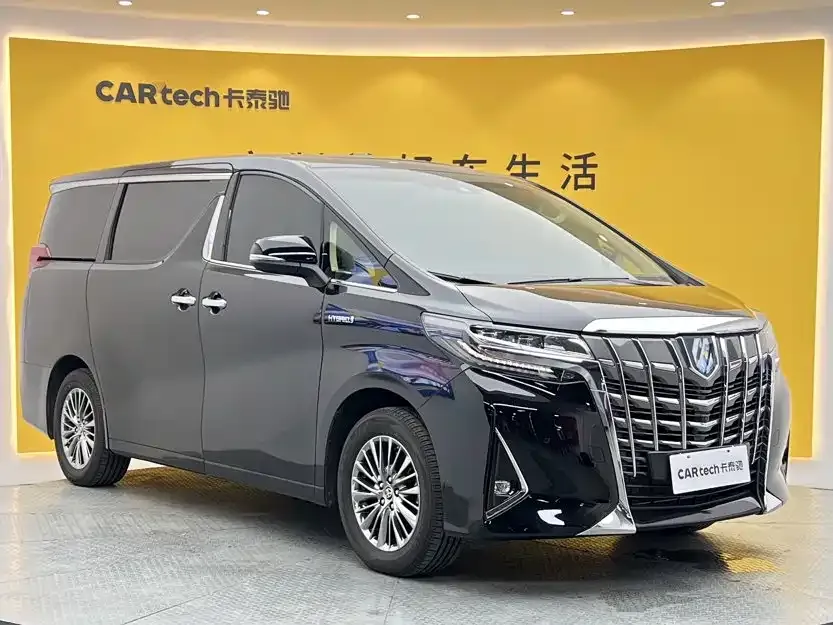 Toyota Alphard — фото 10