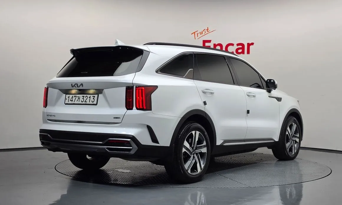 Kia Sorento — фото 7