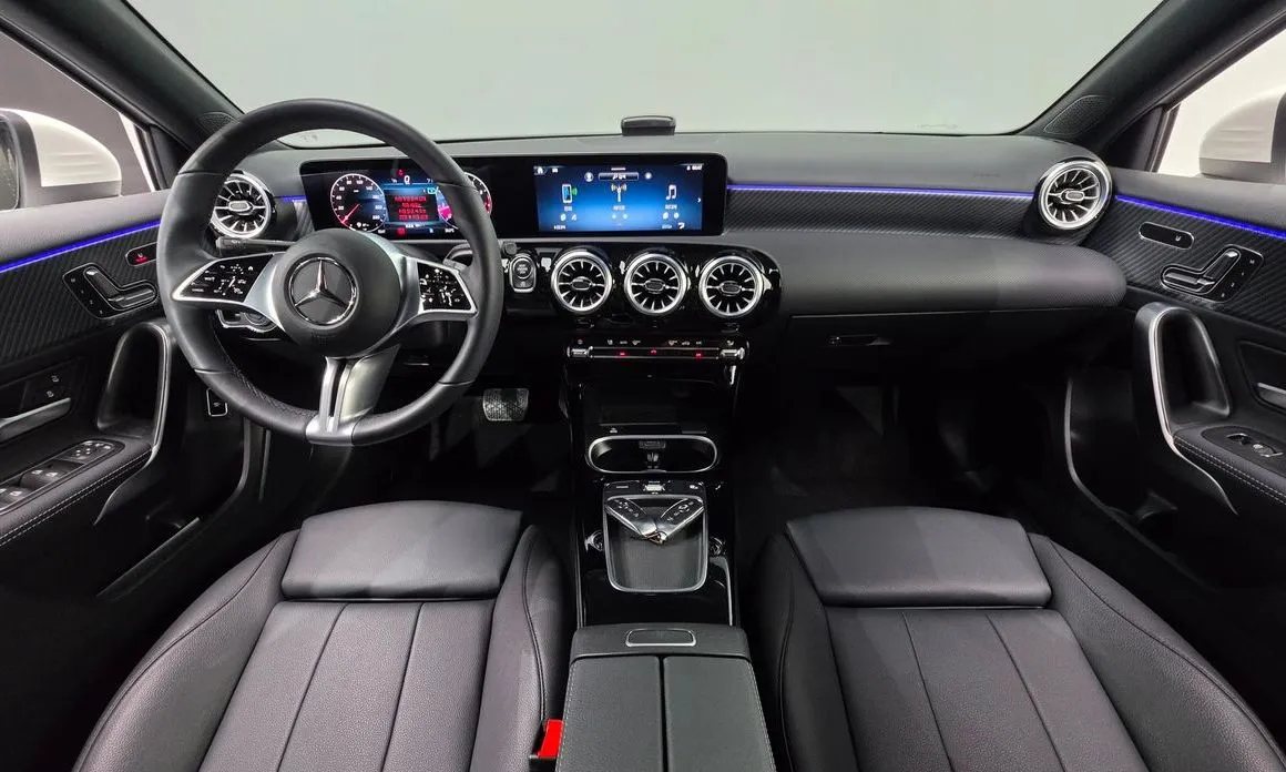 Mercedes-Benz A-Class — фото 10