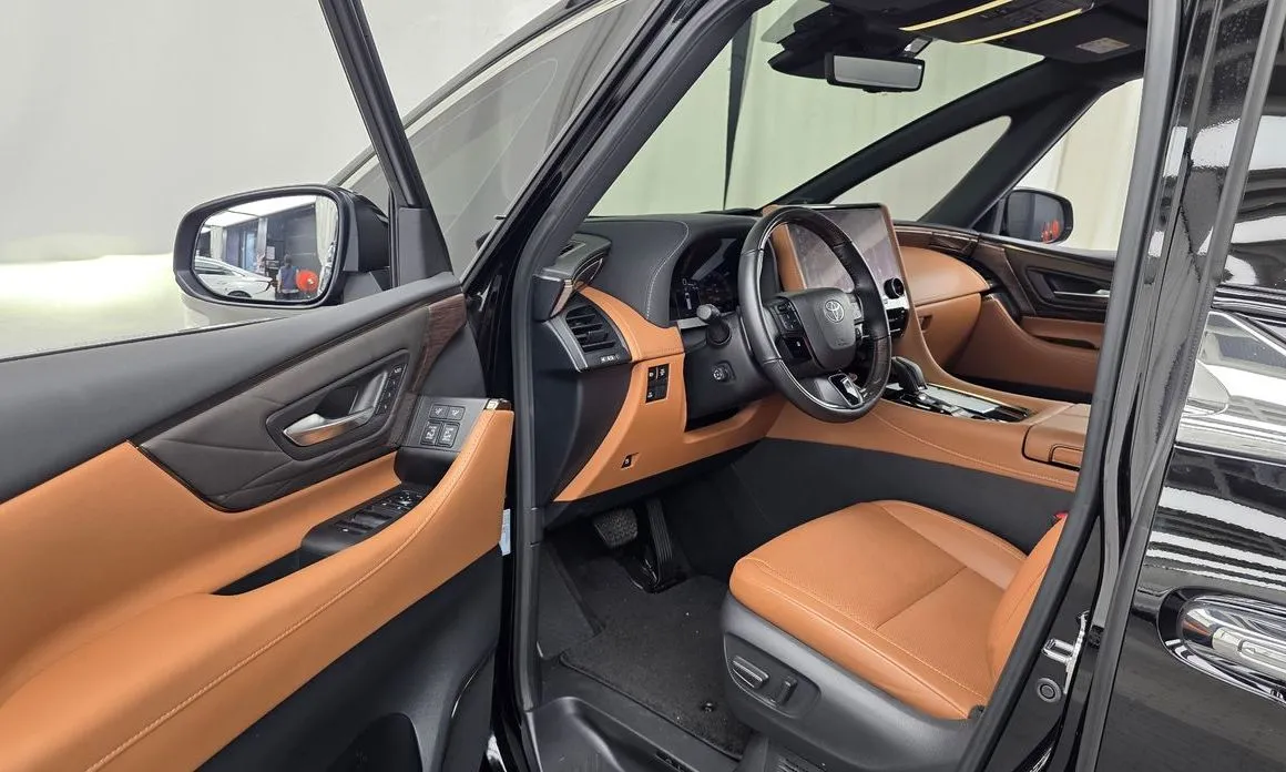 Toyota Alphard — фото 10