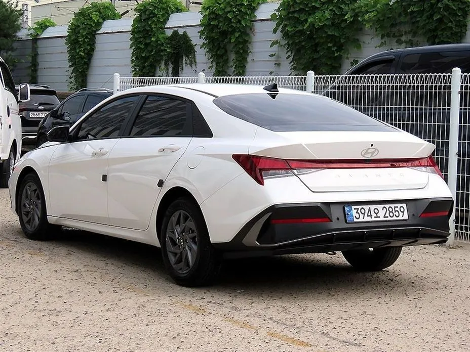 Hyundai AVANTE — фото 2