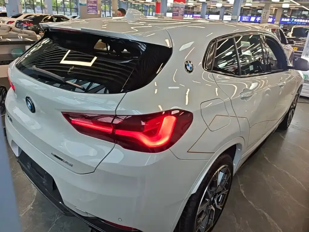 BMW X2 — фото 6