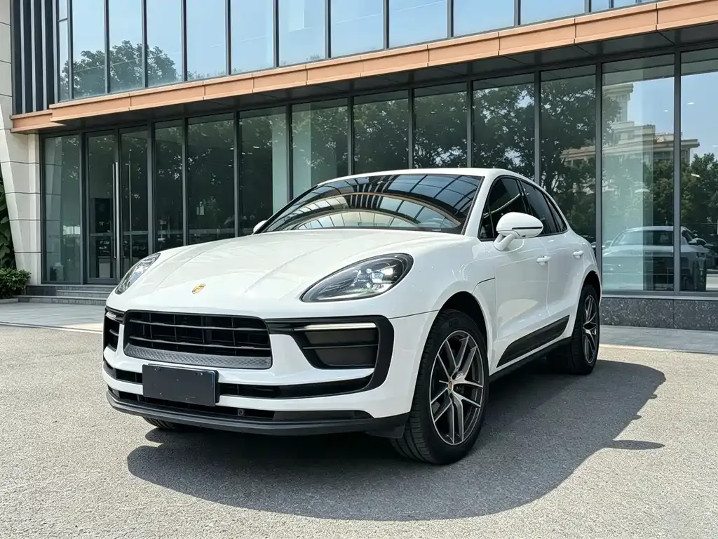 Porsche Macan — фото 1