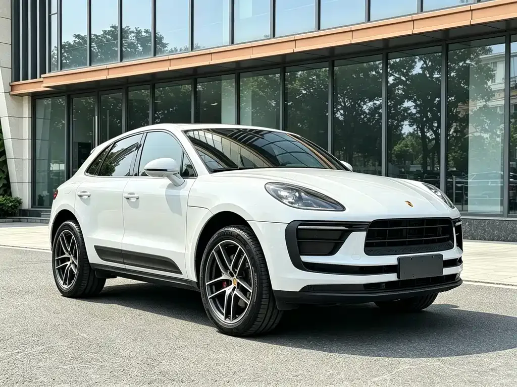 Porsche Macan — фото 10