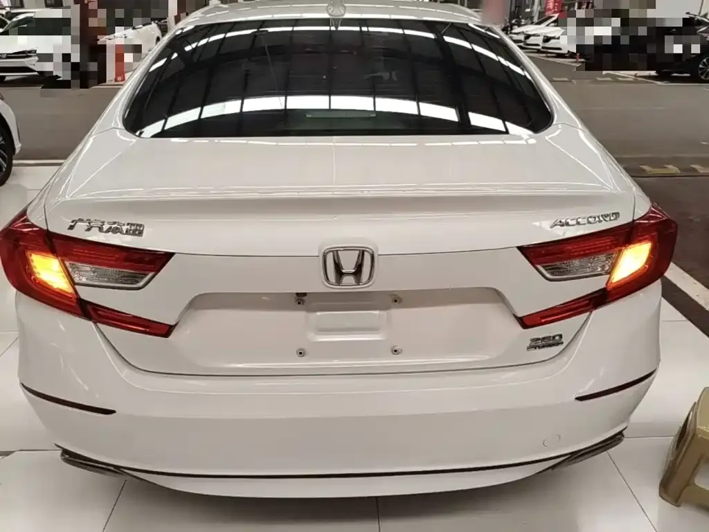Honda Accord — фото 3
