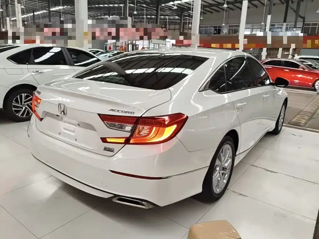 Honda Accord — фото 4