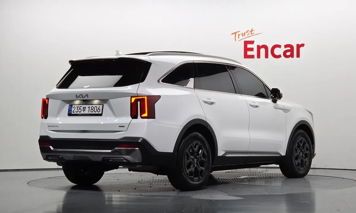Kia Sorento — фото 6