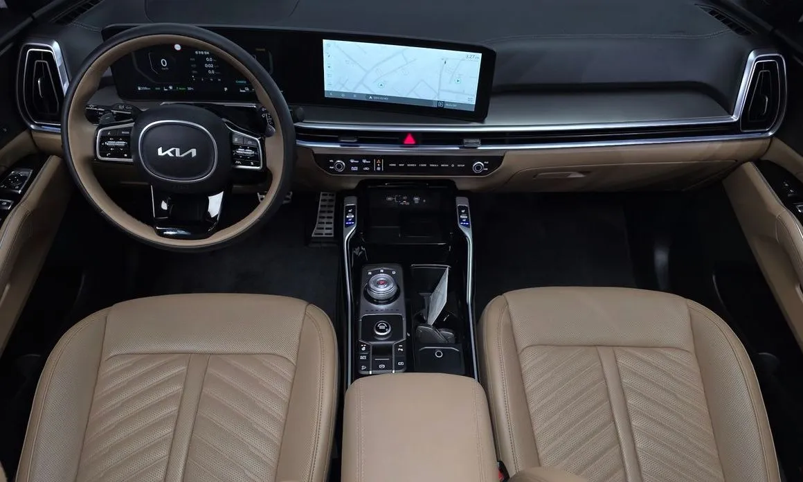 Kia Sorento — фото 7