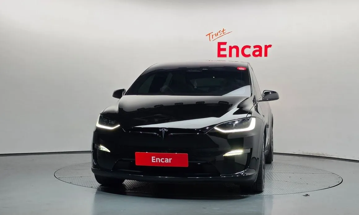 Tesla Model X — фото 4