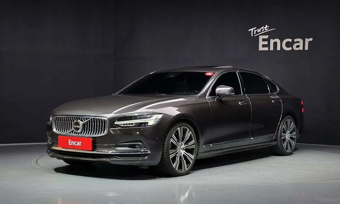 Volvo S90 — фото 1