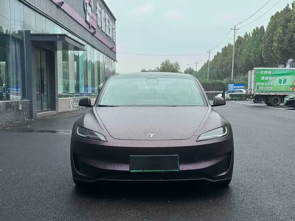 Tesla Model 3 — фото 2