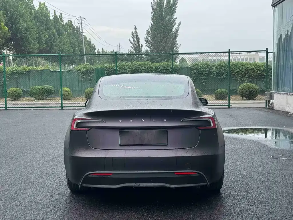 Tesla Model 3 — фото 5