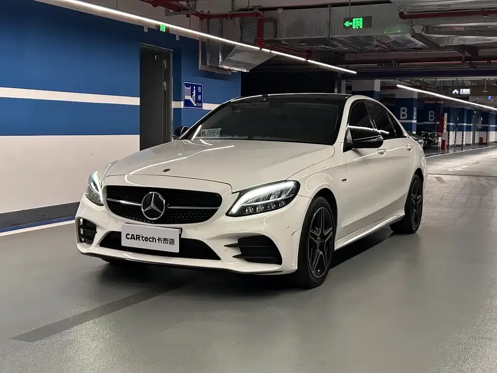 Mercedes-Benz C-Class — фото 1