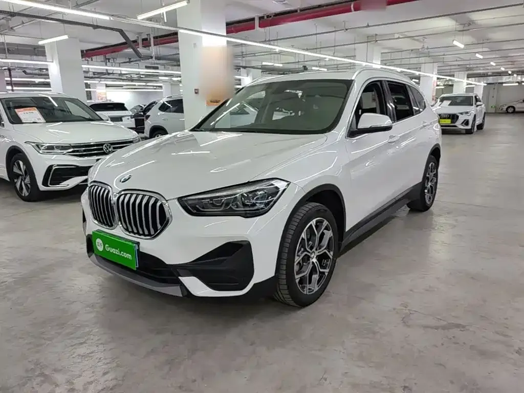BMW X1 — фото 10