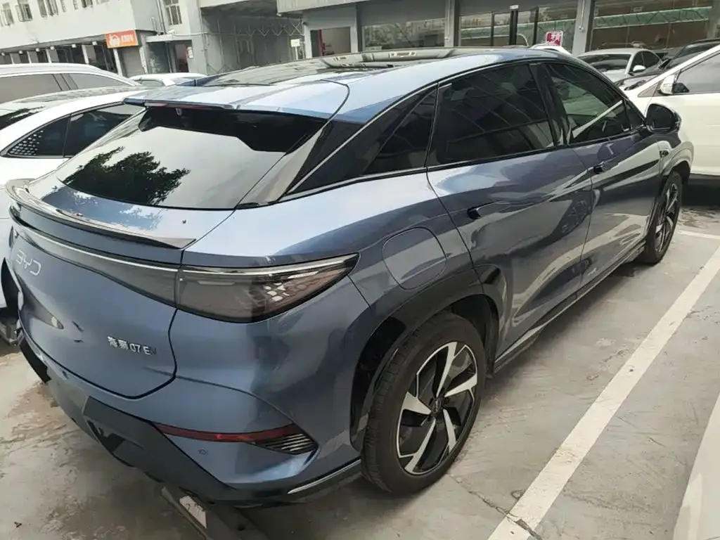 BYD Sealion 07 EV — фото 4