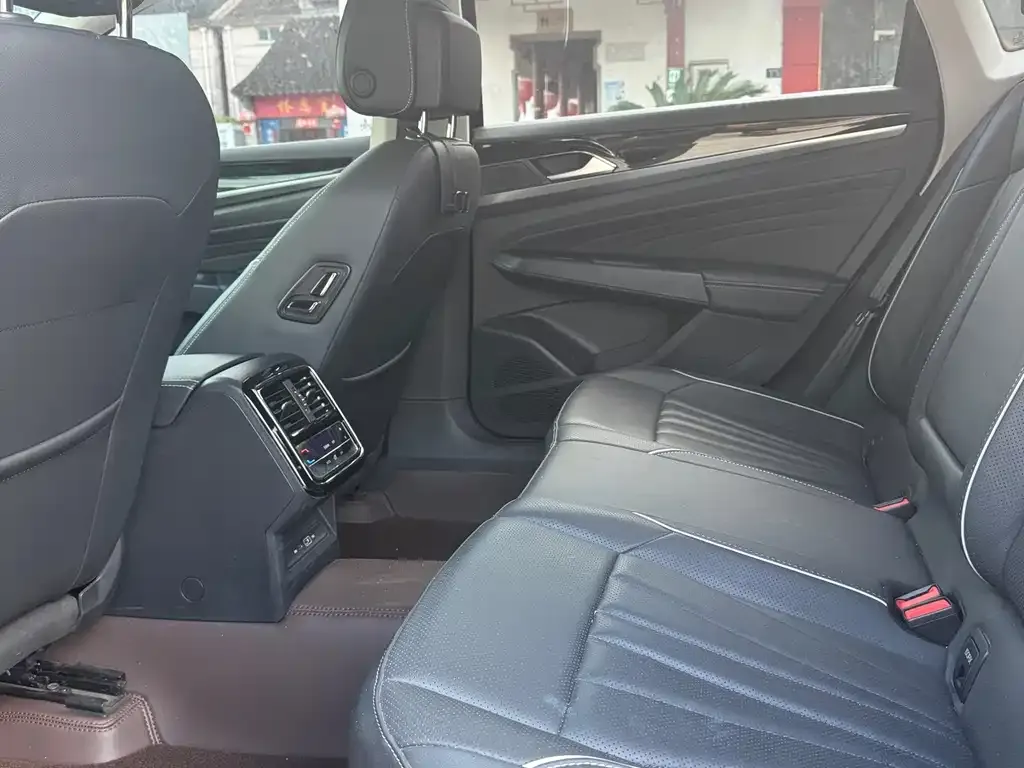 Volkswagen Passat — фото 3
