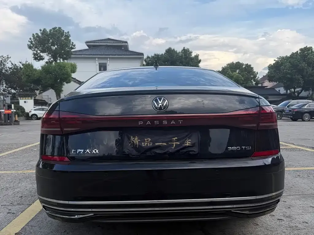 Volkswagen Passat — фото 5