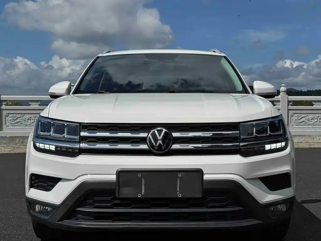 Volkswagen Tharu — фото 2