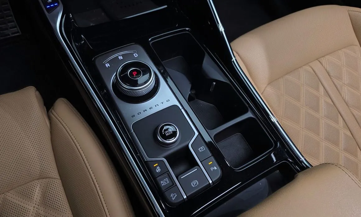 Kia Sorento — фото 4
