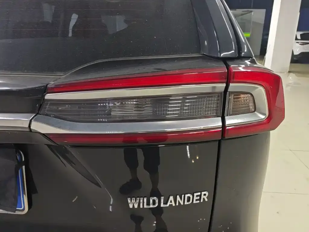 Toyota Wildlander — фото 7