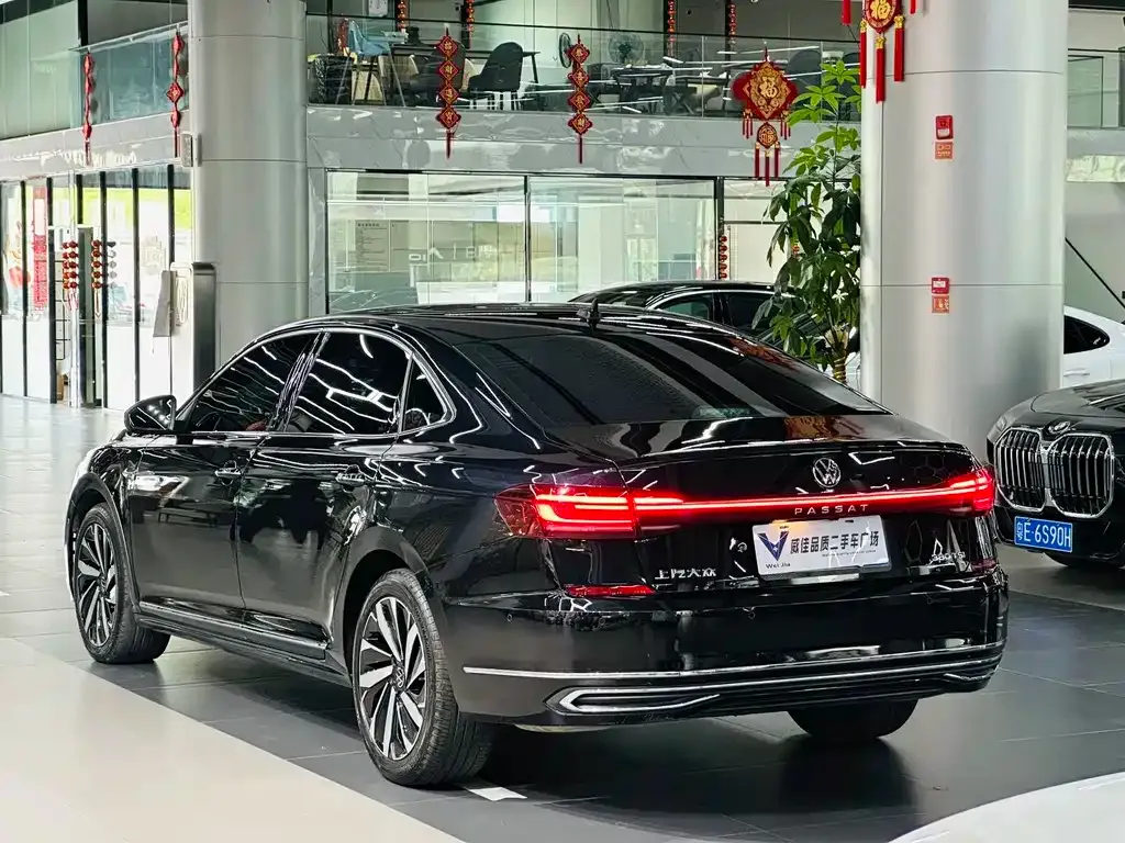 Volkswagen Passat — фото 6