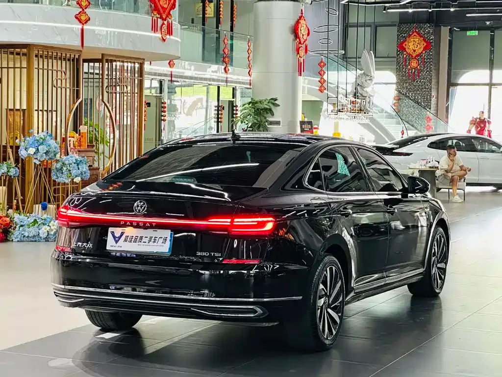 Volkswagen Passat — фото 8
