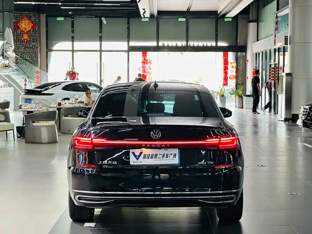 Volkswagen Passat — фото 7