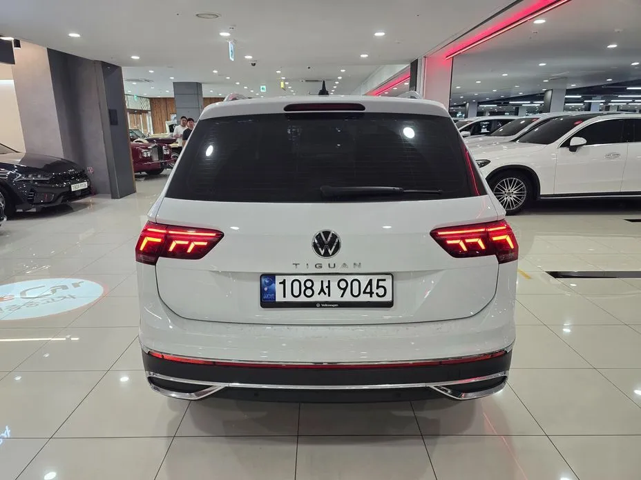 Volkswagen Tiguan — фото 4