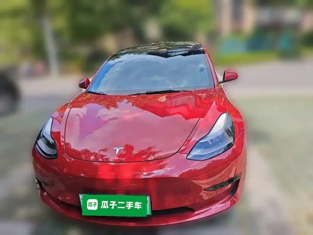 Tesla Model 3 — фото 9