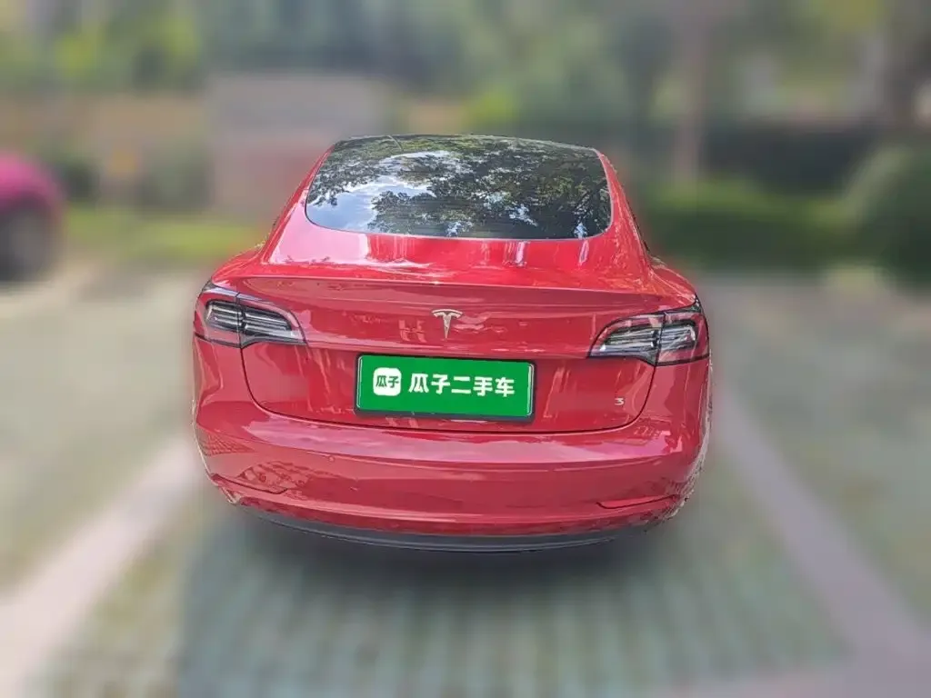 Tesla Model 3 — фото 4