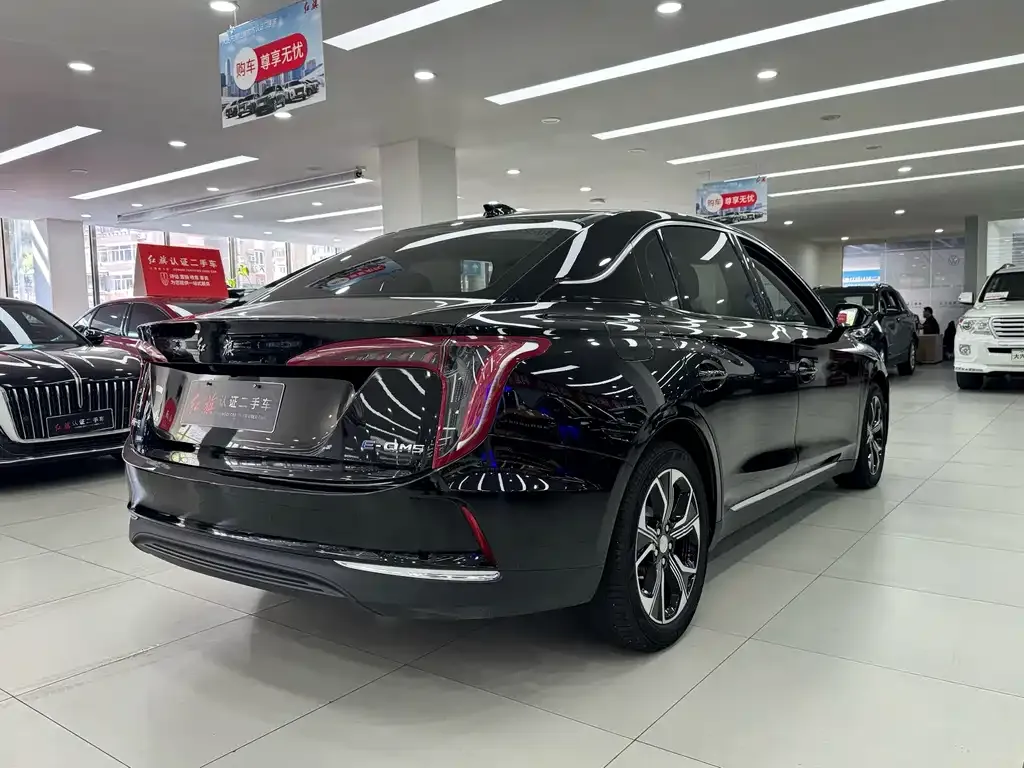 Hongqi E-QM5 — фото 10
