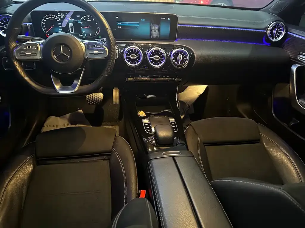 Mercedes-Benz A-Class — фото 10