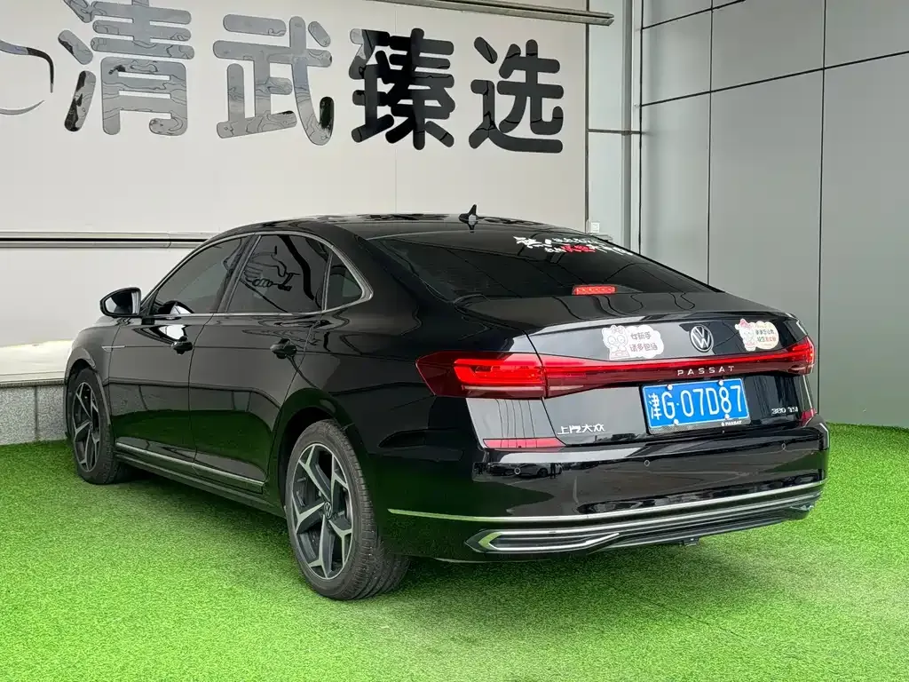 Volkswagen Passat — фото 7
