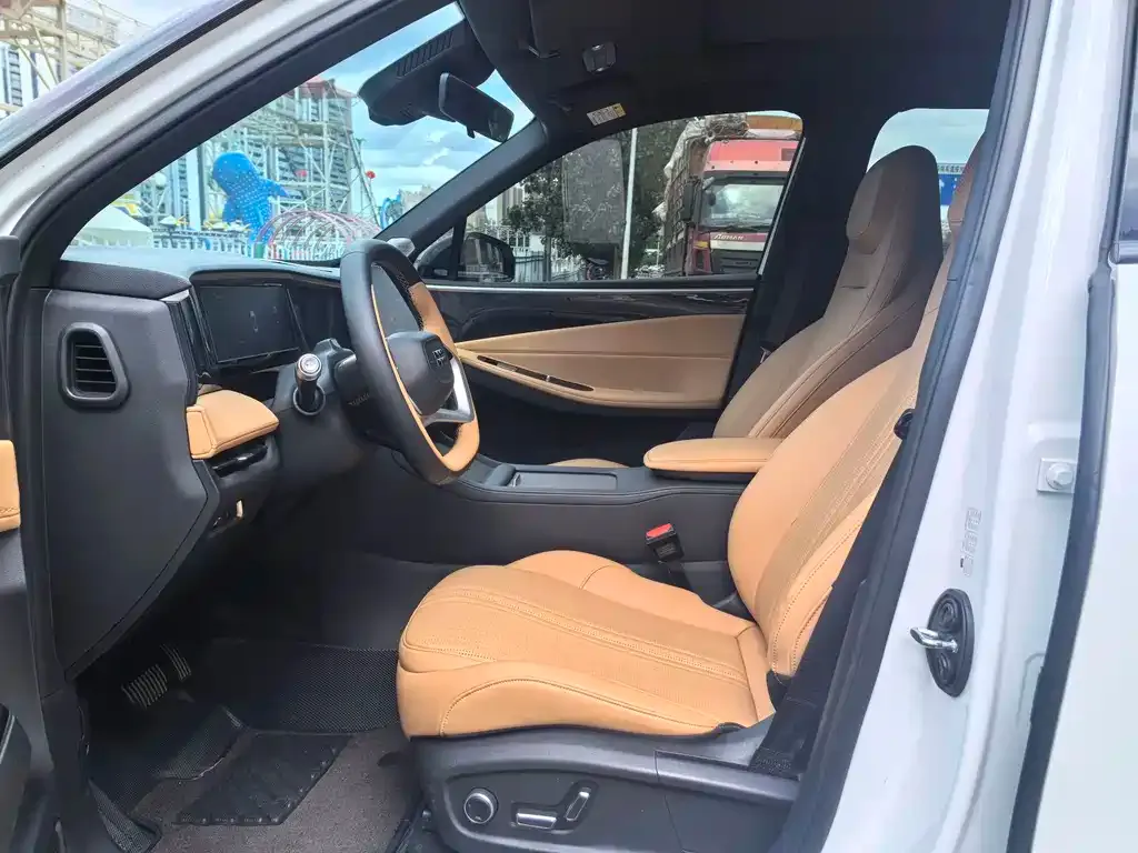 Geely Galaxy L7 — фото 6