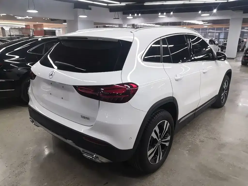 Mercedes-Benz GLA — фото 7