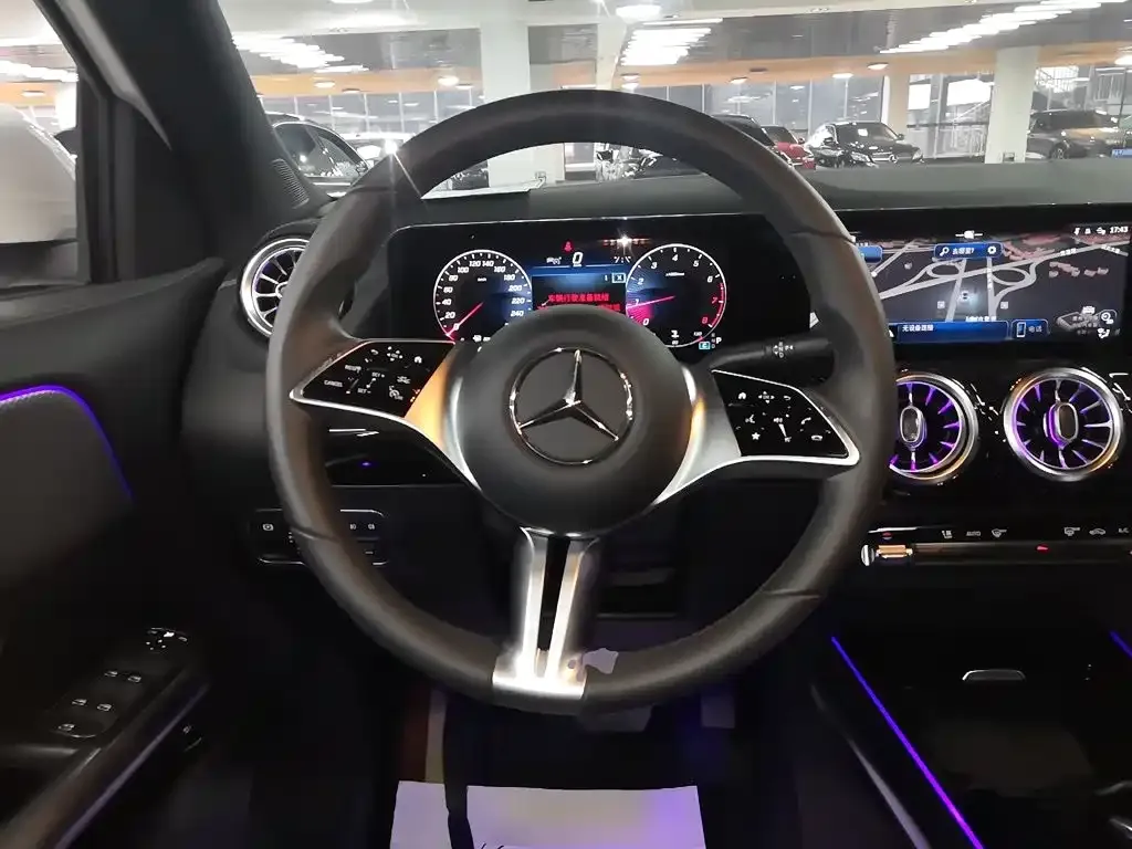 Mercedes-Benz GLA — фото 5