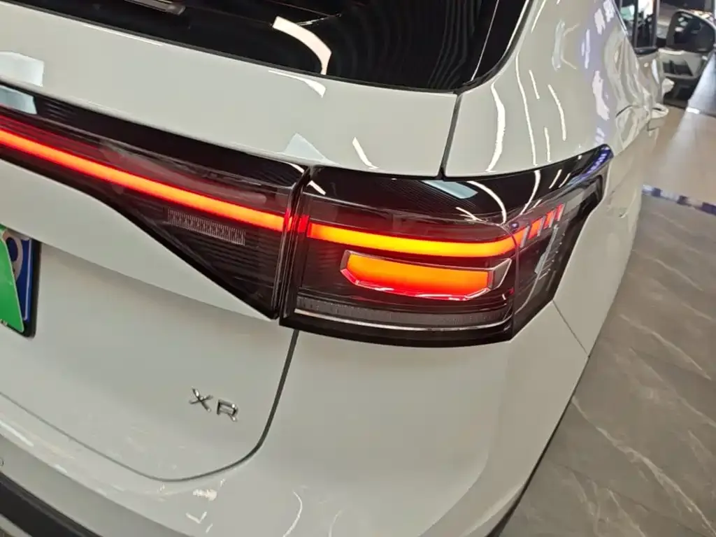 Volkswagen Tharu — фото 3