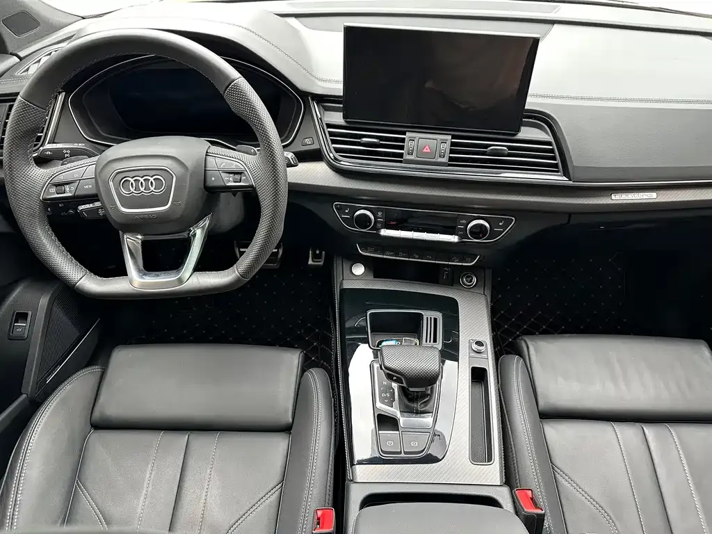 Audi Q5L — фото 2