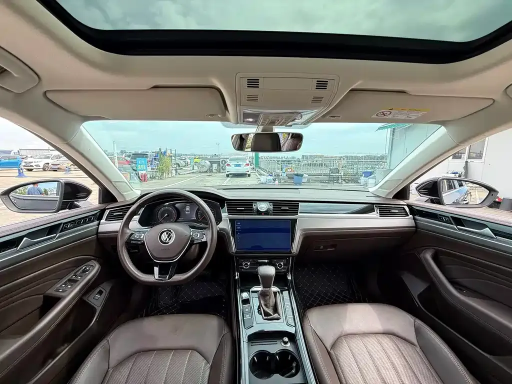 Volkswagen Phideon — фото 2