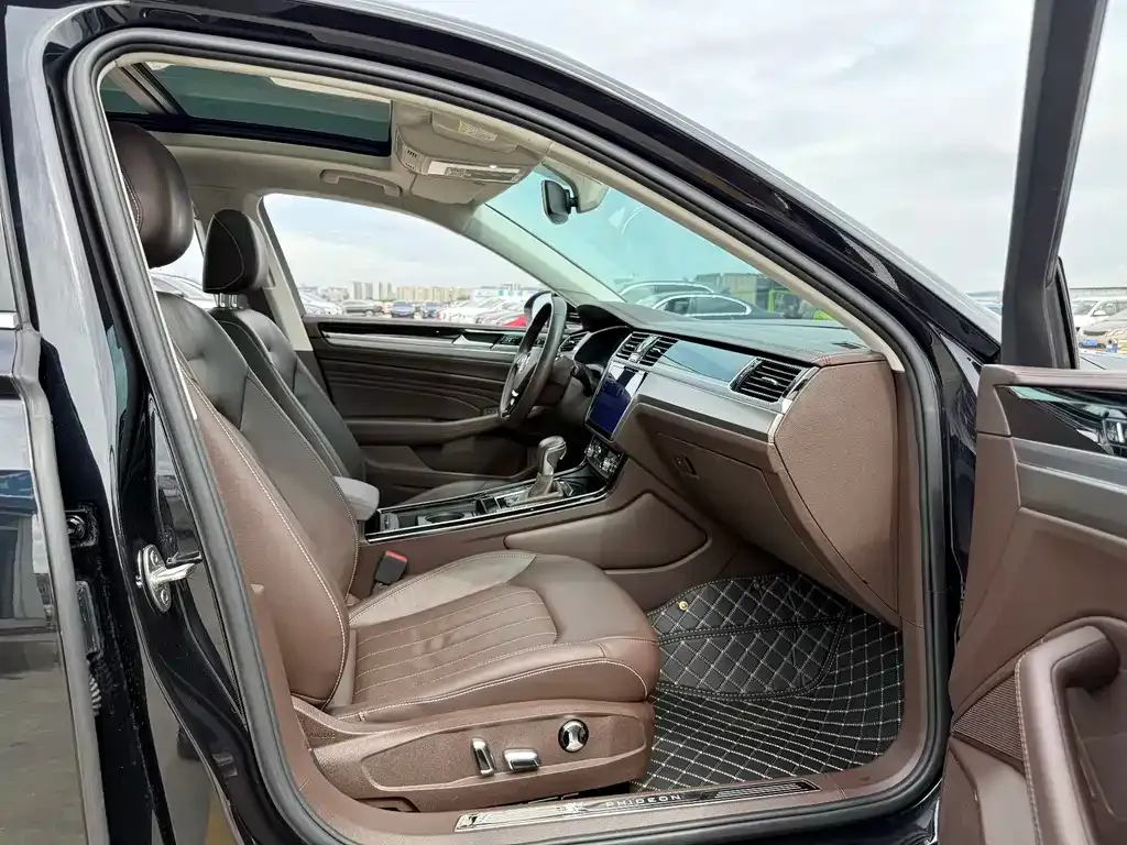 Volkswagen Phideon — фото 4