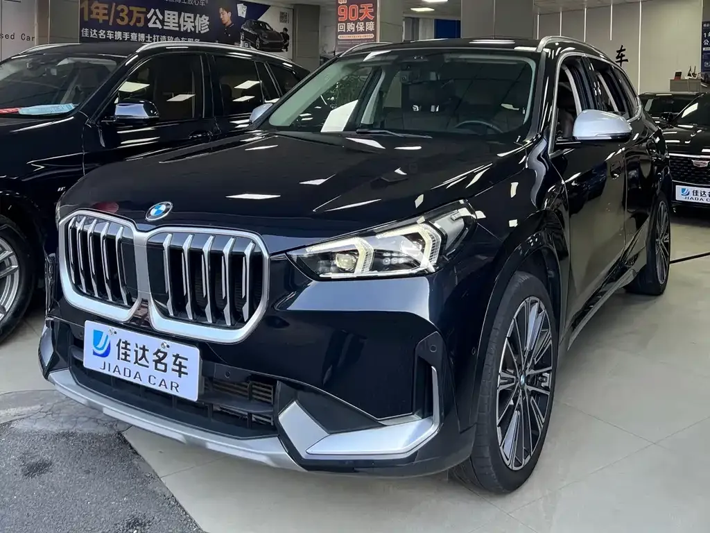 BMW X1 — фото 1