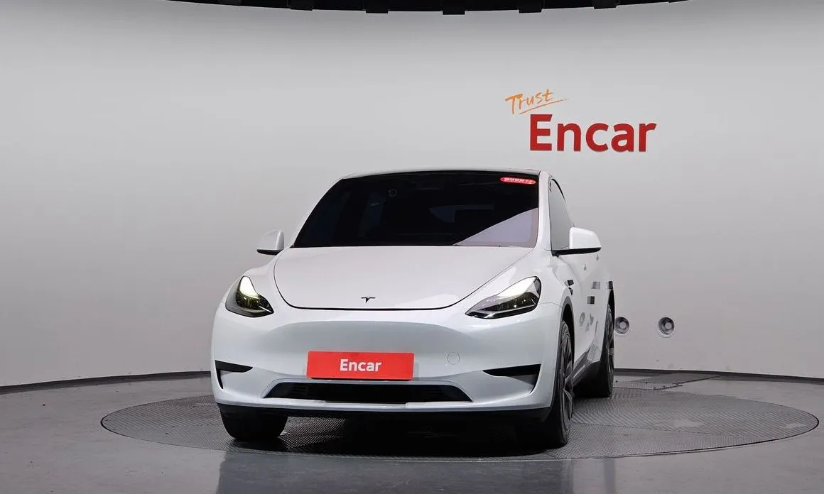 Tesla Model Y — фото 2