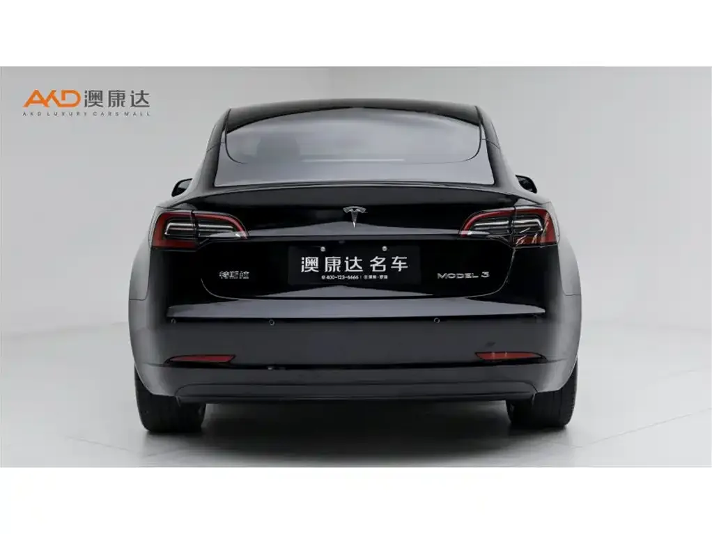 Tesla Model 3 — фото 3