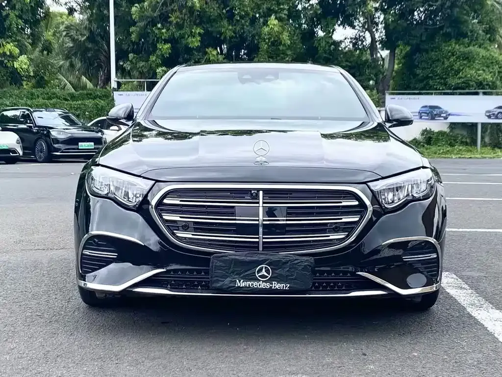 Mercedes-Benz E-Class — фото 5